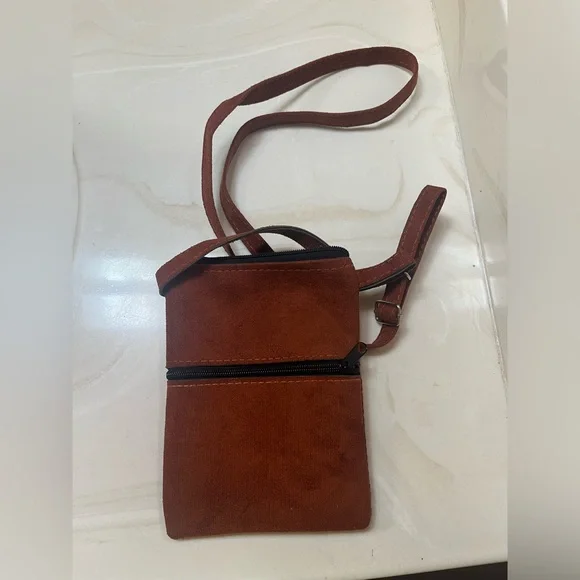 El Salvador Crossbody Bag - Picture 2 of 2